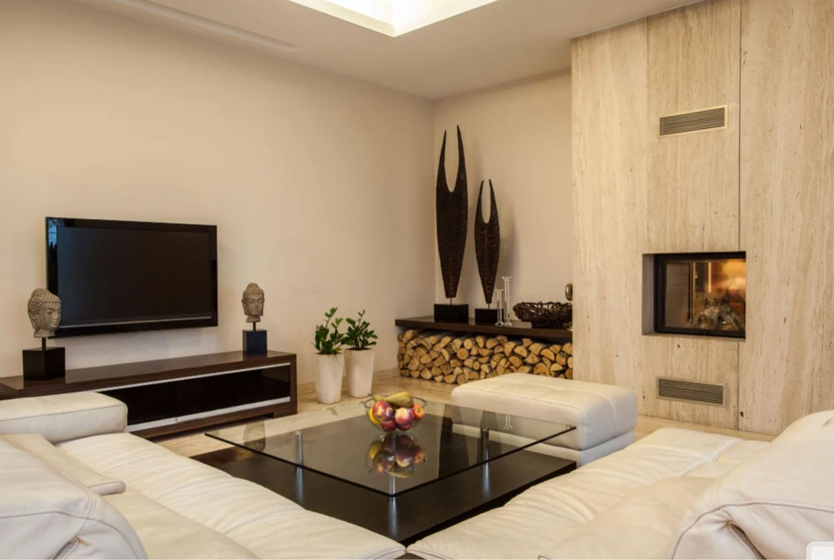 Polyclay Travertine Interiors — Classical Stone Veneer Project